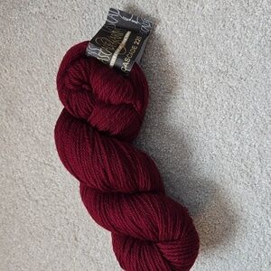 Cascade 220 Skein Colorway 2401, Burgundy